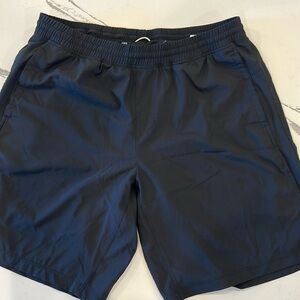 All in Motion mens BLACK gym shorts LARGE. With short liner inseam 9 inches